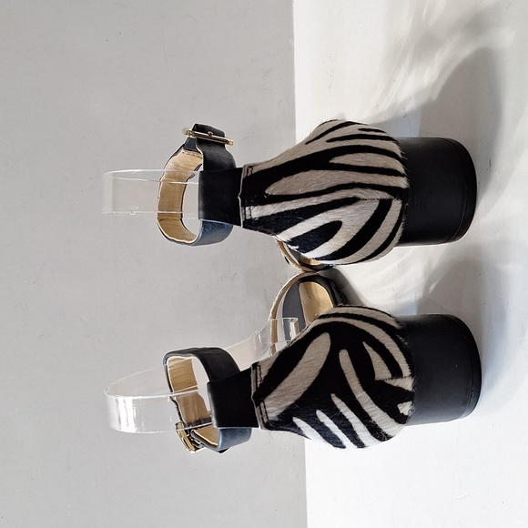 Talbots Black White Animal Print Calf Hair Mobwife Preppy Heel Sandals Size 9 - Picture 7 of 13